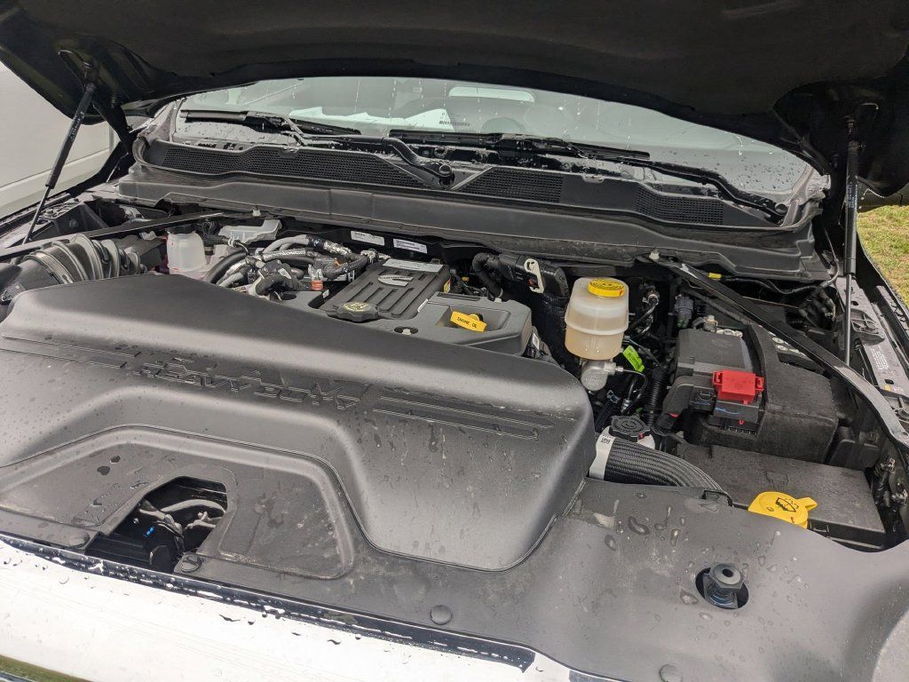 Used 2026 RAM 2500 Limited AWD/4WD image 33