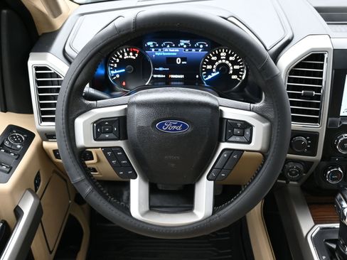 Used 2016 Ford F150 Lariat w/ Equipment Group 501A Mid image 15