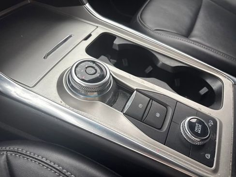 Used 2023 Ford Explorer XLT w/ Equipment Group 202A image 26