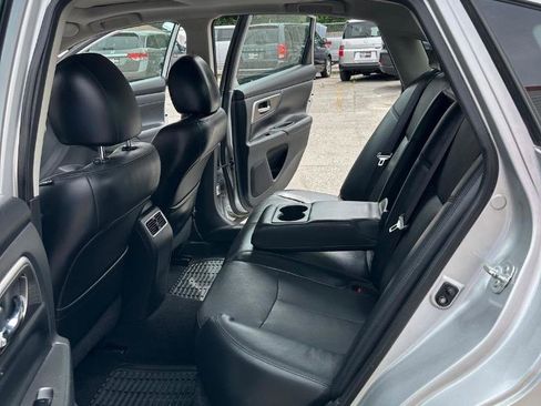Used 2015 Nissan Altima 2.5 SL w/ Moonroof Package FWD image 24
