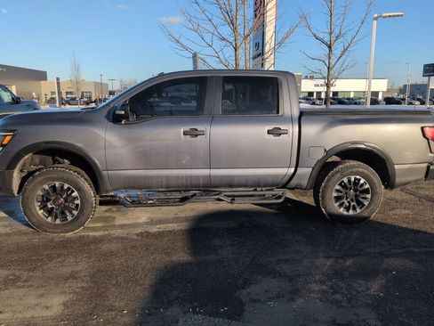 Used 2020 Nissan Titan PRO-4X image 2