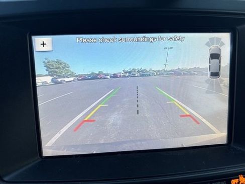 Used 2017 Ford Explorer XLT w/ Equipment Group 202A image 15