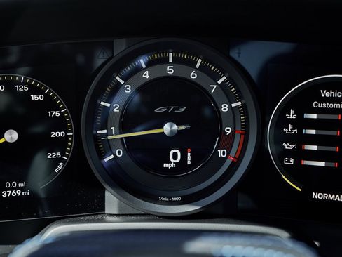 Used 2023 Porsche 911 GT3 image 53