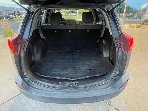 Used 2014 Toyota RAV4 LE AWD/4WD image 28