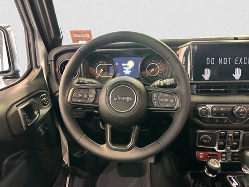 New 2026 Jeep Wrangler Unlimited Rubicon w/ Xtreme 35 Tire Package AWD/4WD image 13