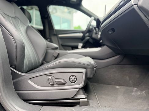 Certified 2025 Audi Q5 2.0T Premium AWD/4WD image 21