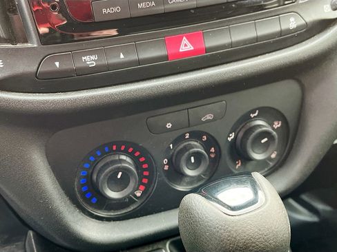 Used 2022 RAM ProMaster City Tradesman w/ Window Group 04 FWD image 14
