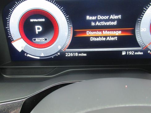 Used 2024 Nissan Pathfinder Platinum w/ Cargo Package AWD/4WD image 32