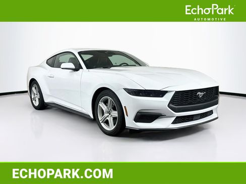 Used 2026 Ford Mustang Premium RWD image 1