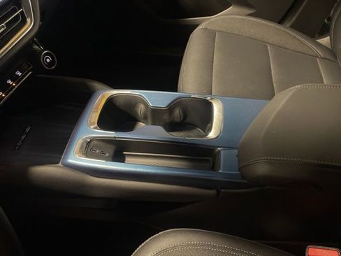 Used 2025 Chevrolet Equinox EV LT w/ Convenience Package image 28