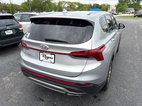 Used 2021 Hyundai Santa Fe SE FWD image 3
