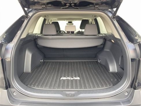 Used 2024 Toyota RAV4 XLE w/ Convenience Package FWD image 32