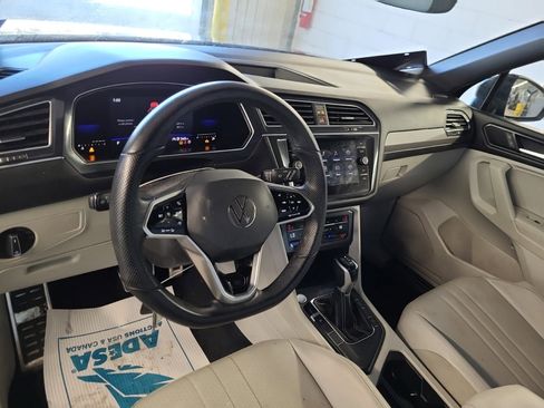 Used 2022 Volkswagen Tiguan SE R-Line image 13
