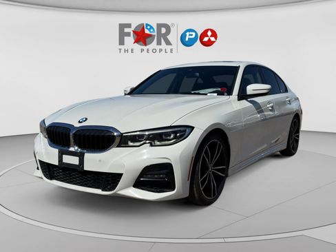 Used 2019 BMW 330i Sedan w/ M Sport Package RWD image 1