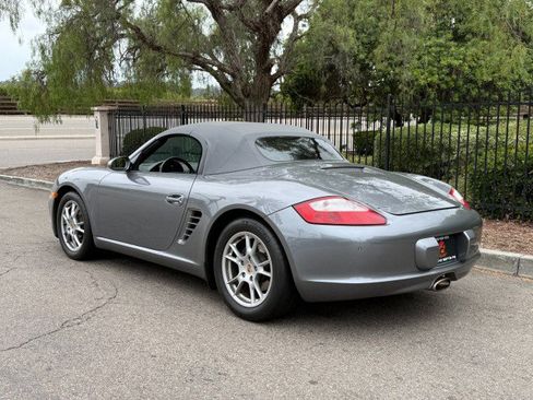 Used 2005 Porsche Boxster RWD image 4
