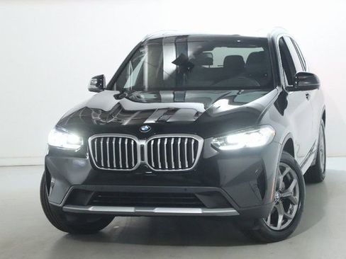 Certified 2024 BMW X3 xDrive30i w/ Premium Package w/ZPA AWD/4WD image 3