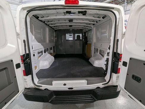 Used 2021 Nissan NV 2500 S image 24