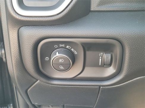 Used 2024 RAM 2500 Big Horn w/ Bed Utility Group image 24