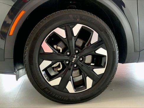 Used 2023 Kia Sportage X-Line w/ X-Line Premium Package AWD/4WD image 7