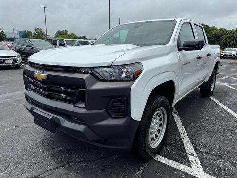 Used 2023 Chevrolet Colorado W/T RWD image 8