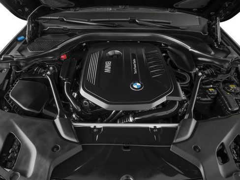 Used 2018 BMW 540i xDrive AWD/4WD image 7