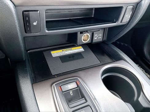 Used 2023 Honda Passport EX-L image 27