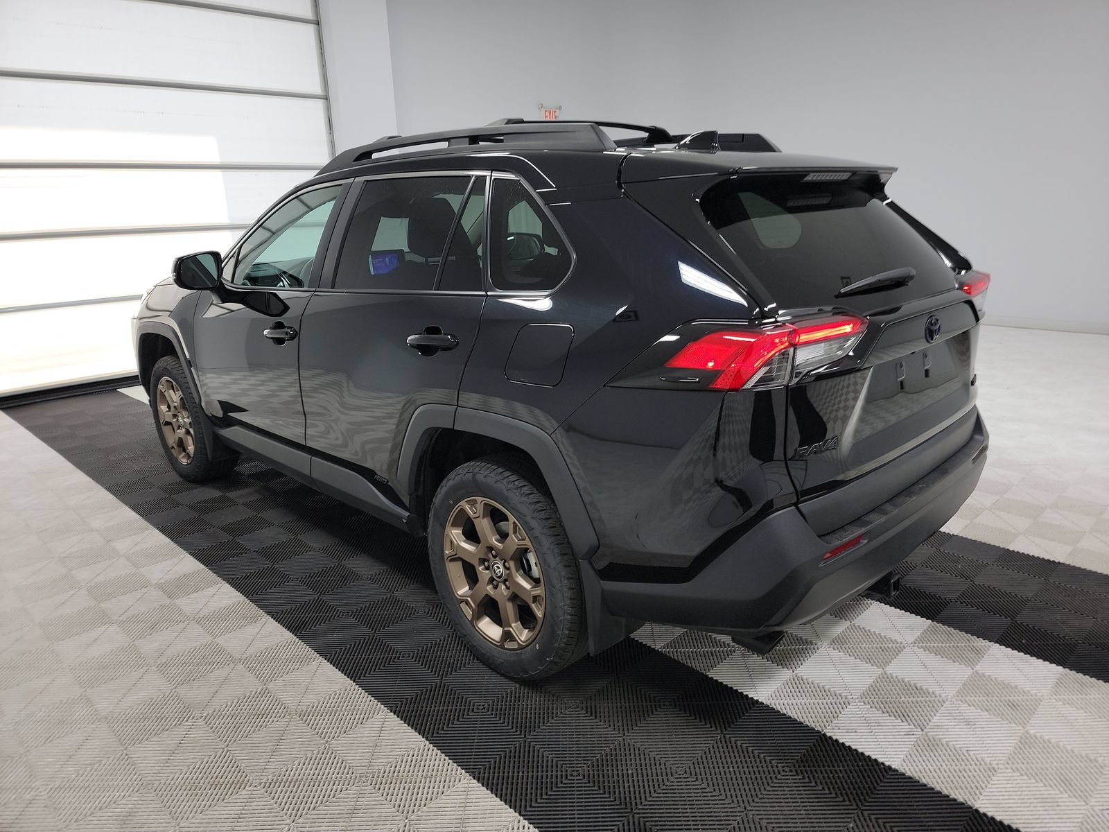 Certified 2024 Toyota RAV4 AWD Hybrid image 16