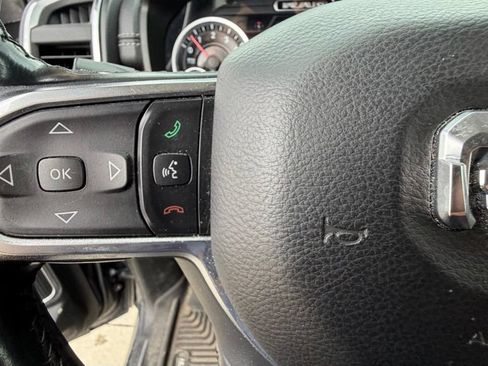 Used 2019 RAM 1500 Laramie AWD/4WD image 15