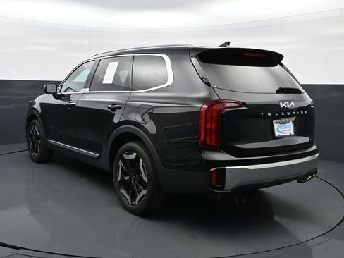 Used 2023 Kia Telluride S FWD image 5