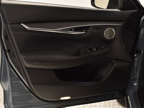 Certified 2025 INFINITI QX55 Essential w/ Accent Package image 10