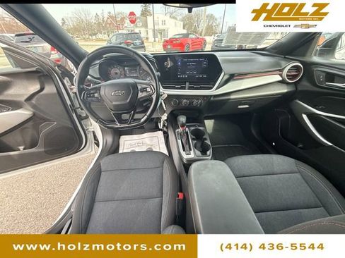 Used 2024 Chevrolet Trax RS w/ Driver Confidence Package image 18