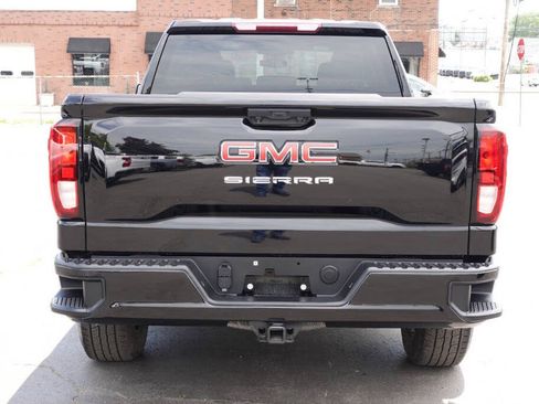 Used 2024 GMC Sierra 1500 Pro w/ Graphite Edition AWD/4WD image 9