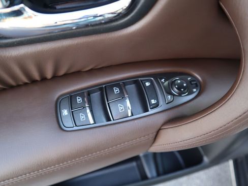 Used 2024 Nissan Armada Platinum w/ Captain's Chairs Package image 19