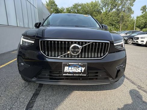 Certified 2024 Volvo XC40 B5 Plus w/ Climate Package AWD/4WD image 3