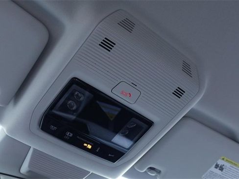 New 2025 Volkswagen Tiguan S image 16