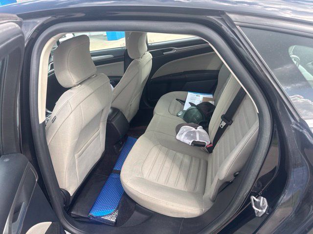 Used 2018 Ford Fusion S FWD image 9