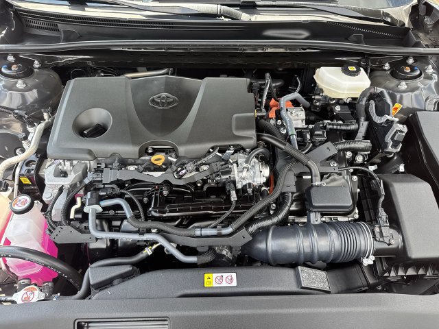 Used 2025 Toyota Camry SE w/ Multimedia Upgrade Package FWD image 30