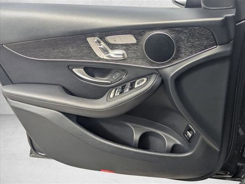 Certified 2020 Mercedes-Benz GLC 300 4MATIC image 11