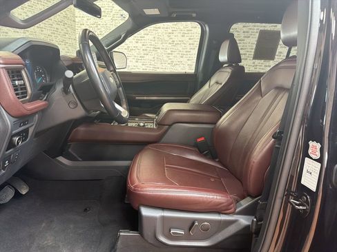 Used 2024 Ford Expedition Limited AWD/4WD image 25