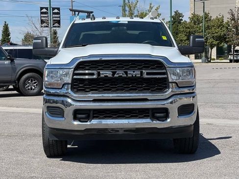 Used 2024 RAM 2500 Tradesman w/ Chrome Appearance Group AWD/4WD image 2