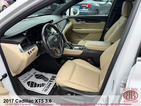 Used 2017 Cadillac XT5 FWD image 10