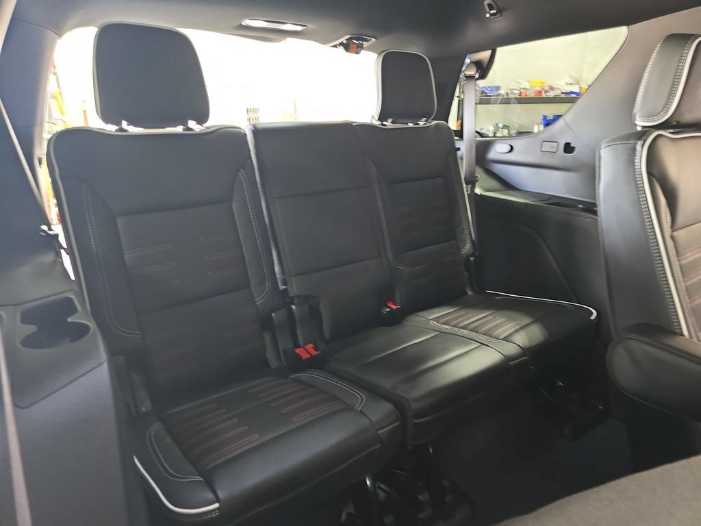 Certified 2026 GMC Yukon AT4 Ultimate AWD/4WD image 12