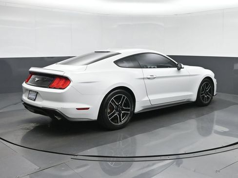 Used 2018 Ford Mustang Coupe w/ Equipment Group 101A RWD image 7