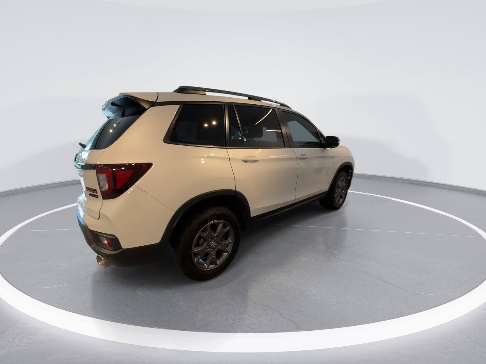 Used 2024 Honda Passport TrailSport image 8