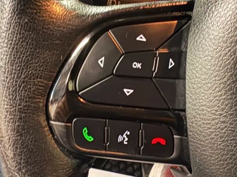 Used 2020 Jeep Renegade Altitude AWD/4WD image 30
