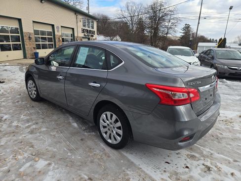 Used 2019 Nissan Sentra S image 6