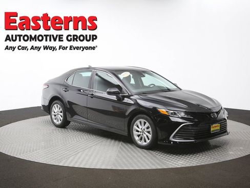 Used 2023 Toyota Camry LE image 48