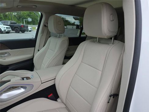 Certified 2024 Mercedes-Benz GLS 450 4MATIC image 22