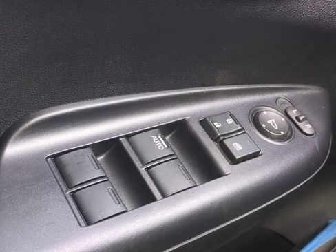 Used 2020 Honda Fit LX image 17