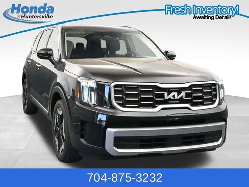 Used 2023 Kia Telluride S w/ S Sunroof Package AWD/4WD image 1